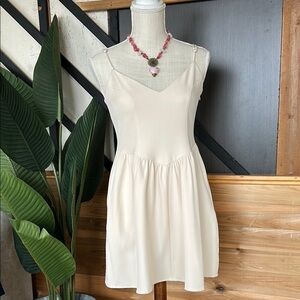 🩷Super cute Cream adjustable Sleeveless Dress from Sage the label size S NWT